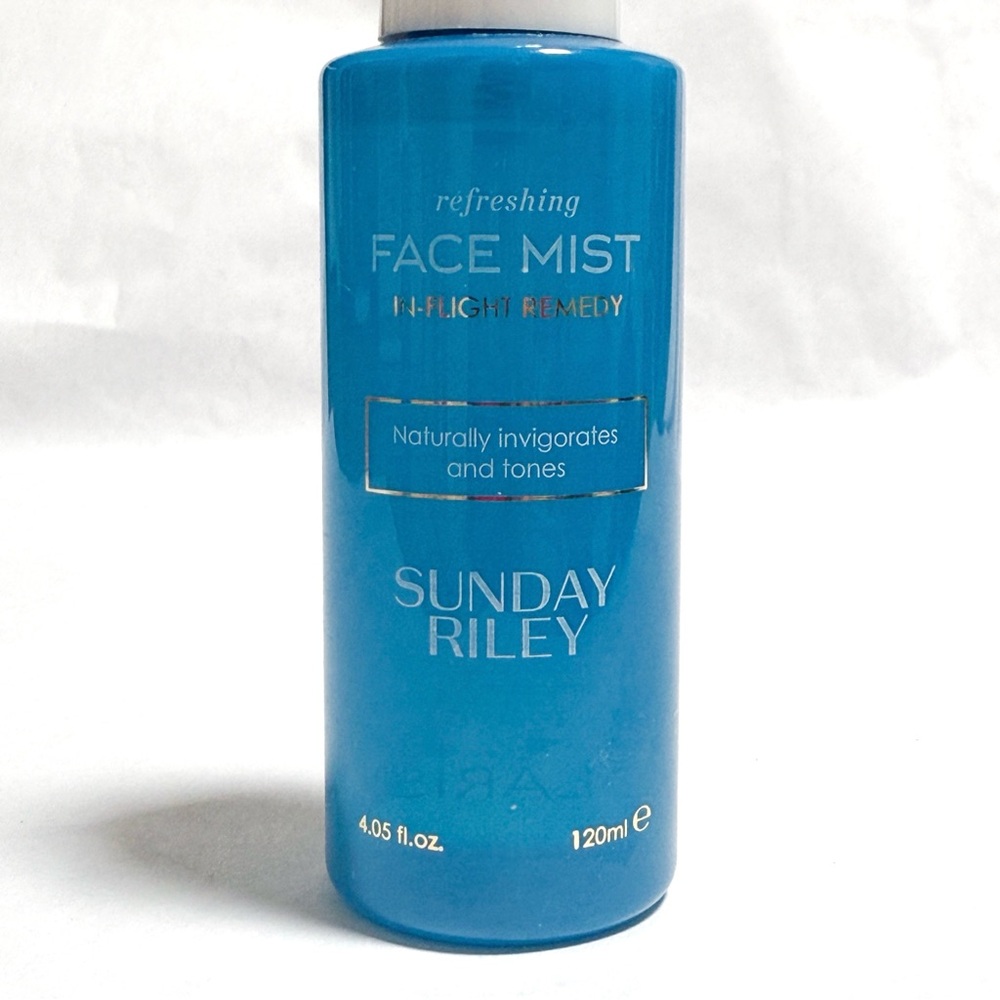 Sunday Riley x United Airlines POLARIS | In-flight Remedy Face Mist & Hand Cream - Picture 3 of 8